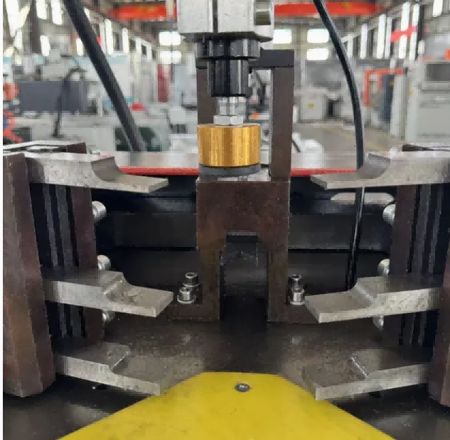 Hochfeste 140-mm-Aluminium-Eckenkombinationsmaschine